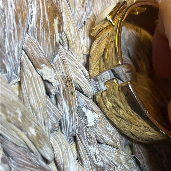 Gold Tone and Cream Hinged Bangle Bracelet - Picture 5 of 6